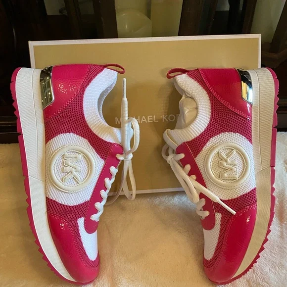 Michael Kors Jenkins Stretch Knit Trainer - Picture 3 of 9